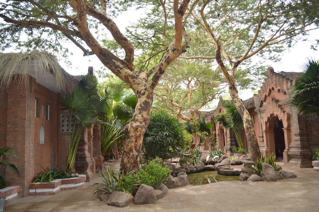 Kaday Aung Hotel Bagan Exteriör bild