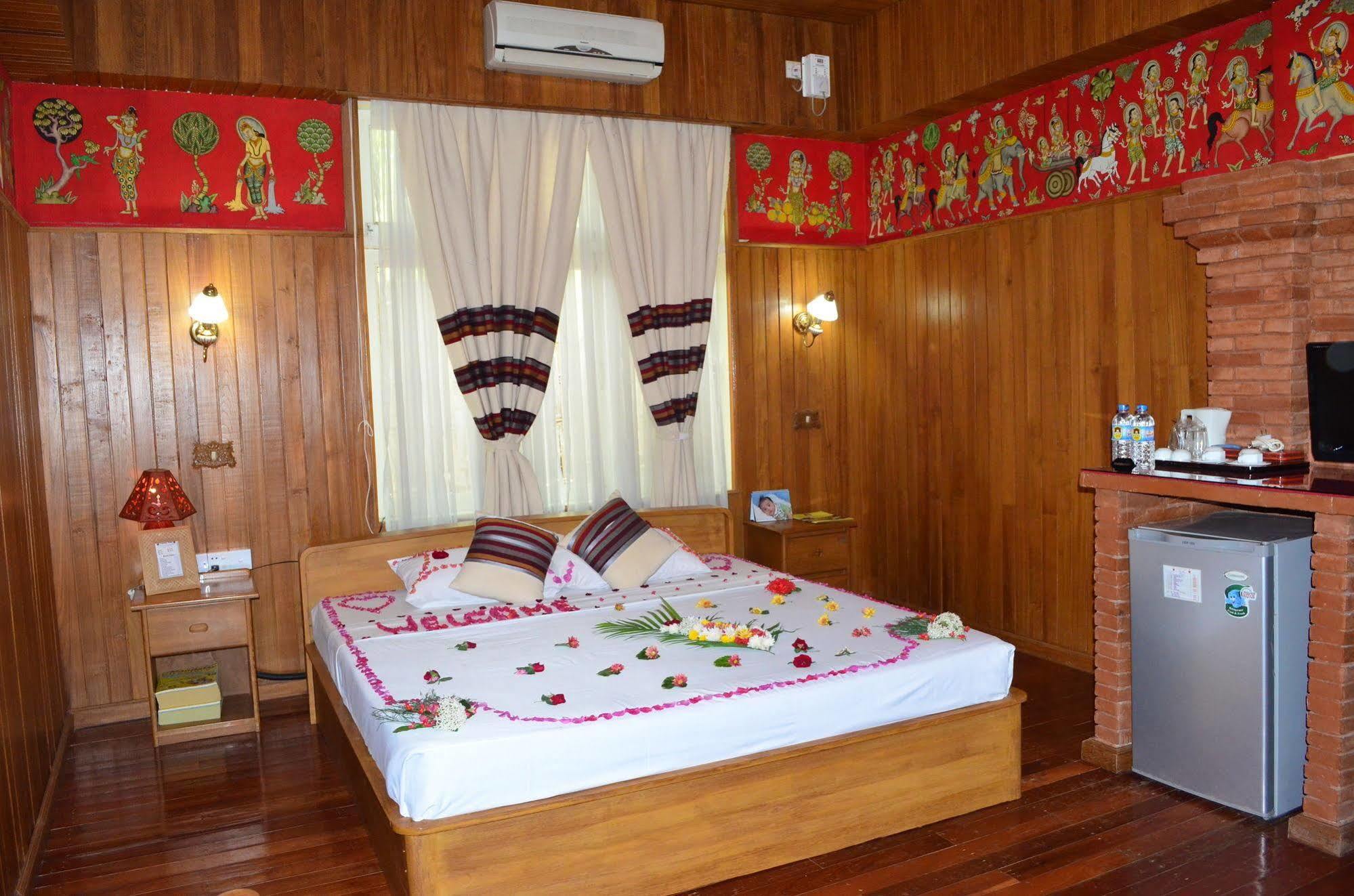 Kaday Aung Hotel Bagan Exteriör bild